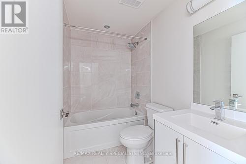 2007 - 2087 Fairview Street, Burlington (Freeman), ON - Indoor Photo Showing Bathroom