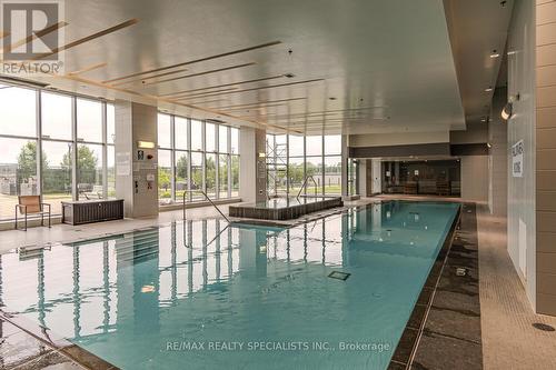 2007 - 2087 Fairview Street, Burlington (Freeman), ON - Indoor Photo Showing Other Room With In Ground Pool