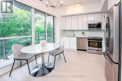 313 - 10 Park Lawn Road, Toronto (Mimico), ON - Indoor Photo Showing Kitchen