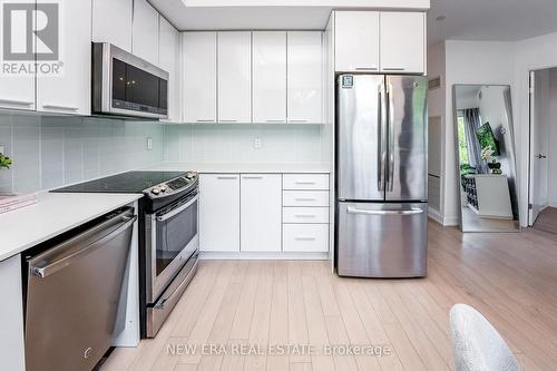 313 - 10 Park Lawn Road, Toronto (Mimico), ON - Indoor Photo Showing Kitchen