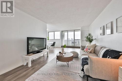 1706 - 375 King Street N, Waterloo, ON - Indoor Photo Showing Living Room