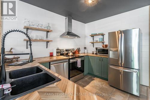 109 Revell Street, Gravenhurst, ON - Indoor Photo Showing Kitchen With Double Sink