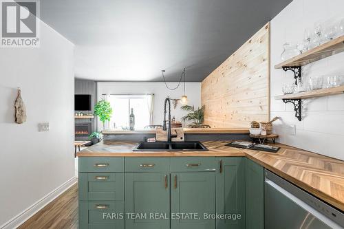 109 Revell Street, Gravenhurst, ON - Indoor Photo Showing Kitchen With Double Sink