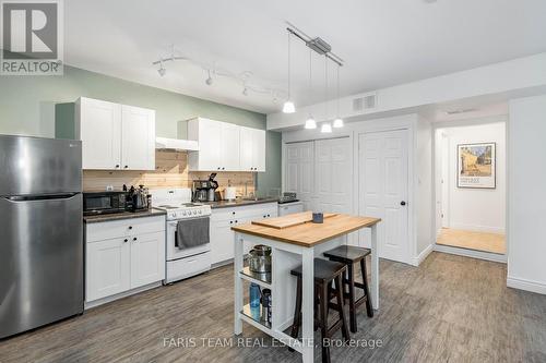 109 Revell Street, Gravenhurst, ON - Indoor Photo Showing Kitchen