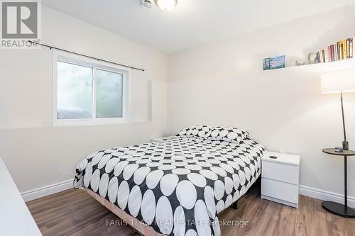 109 Revell Street, Gravenhurst, ON - Indoor Photo Showing Bedroom