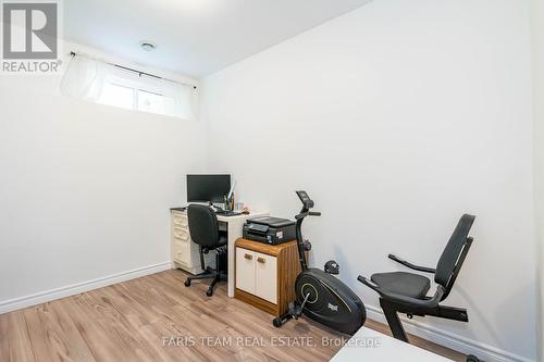 109 Revell Street, Gravenhurst, ON - Indoor Photo Showing Gym Room