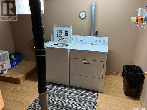 2958 Rae Street, Regina, SK - Indoor Photo Showing Laundry Room