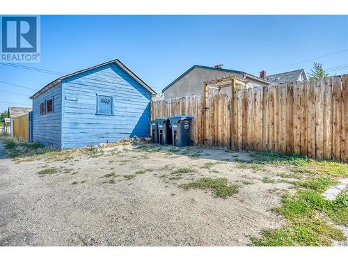 669 Van Horne Street, Penticton, BC - Outdoor