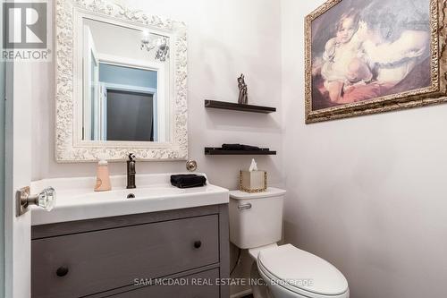 2336 Proudfoot Trail, Oakville, ON - Indoor Photo Showing Bathroom