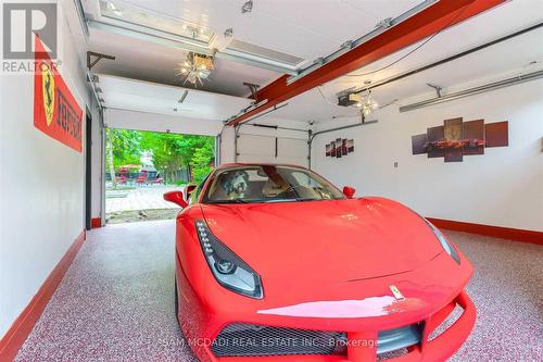 1540 Mississauga Road, Mississauga (Lorne Park), ON - Indoor Photo Showing Garage