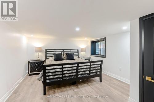 1540 Mississauga Road, Mississauga (Lorne Park), ON - Indoor Photo Showing Bedroom