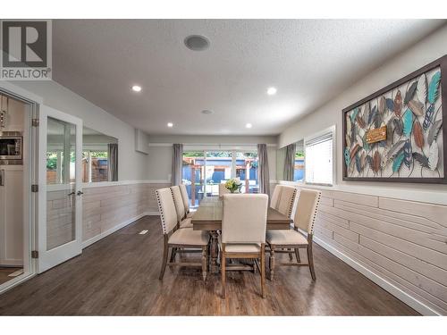 655 Clifton Road S, Kelowna, BC - Indoor Photo Showing Dining Room