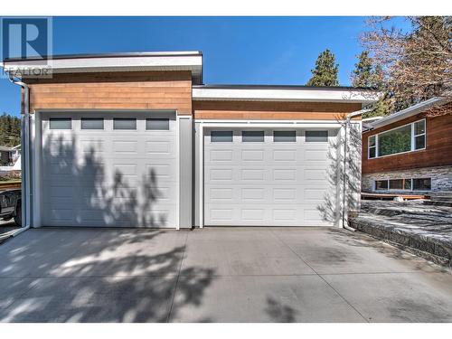 655 Clifton Road S, Kelowna, BC - Outdoor