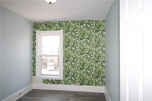 701 Wilson Street, Hamilton, ON - Indoor Photo Showing Other Room