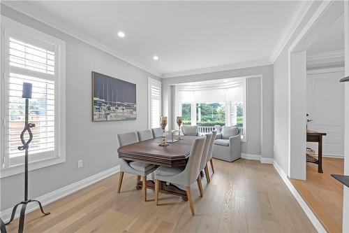 2107 Country Club Drive, Burlington, ON - Indoor Photo Showing Dining Room