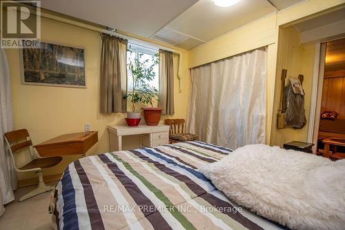 2704 Television Road, Douro-Dummer, ON - Indoor Photo Showing Bedroom