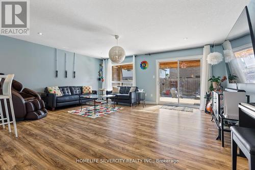 1831 Reilly Walk, London, ON - Indoor Photo Showing Other Room