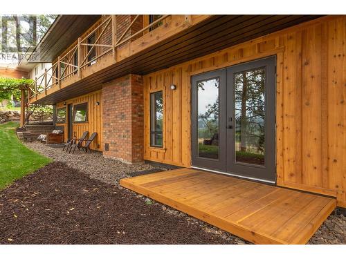 10604 Bonnie Drive, Lake Country, BC - Outdoor With Exterior