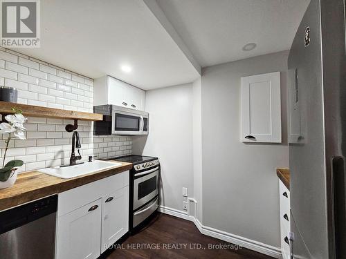 56 Catkins Crescent, Whitby (Taunton North), ON - Indoor Photo Showing Kitchen