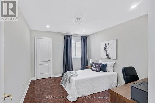 18 Vellore Woods Boulevard, Vaughan, ON - Indoor Photo Showing Bedroom