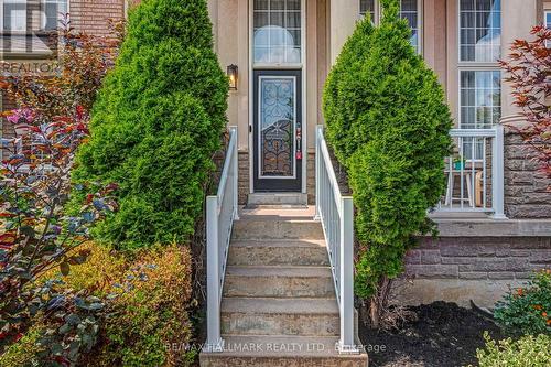 18 Vellore Woods Boulevard, Vaughan, ON - Outdoor