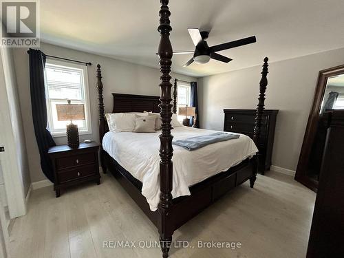 116 Hastings Park Drive S, Belleville, ON - Indoor Photo Showing Bedroom