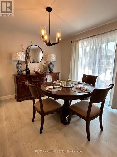 116 Hastings Park Drive S, Belleville, ON - Indoor Photo Showing Dining Room