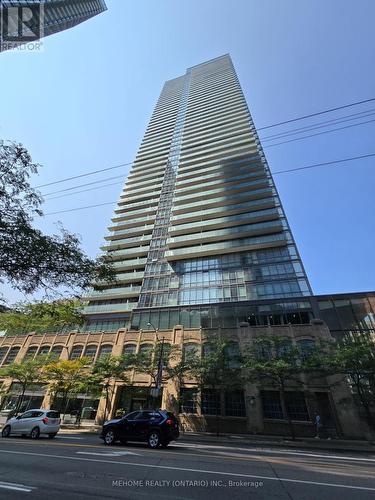 #2808 - 832 Bay Street, Toronto (Bay Street Corridor), ON - Outdoor