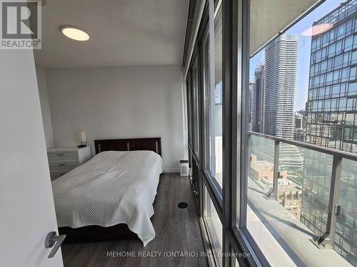 #2808 - 832 Bay Street, Toronto (Bay Street Corridor), ON - Indoor Photo Showing Bedroom