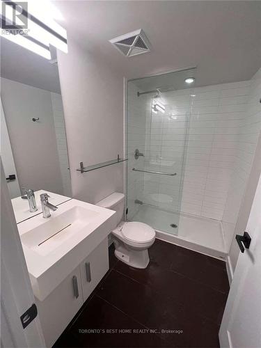 2Nd Bed - 420 Lake Shore G02 Boulevard W, Toronto, ON - Indoor Photo Showing Bathroom