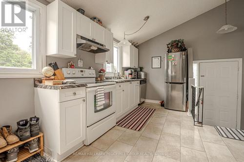 5 Melinda Crescent, Barrie (Allandale), ON - Indoor Photo Showing Kitchen