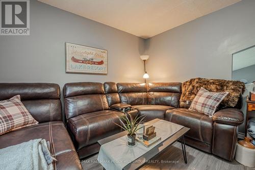 5 Melinda Crescent, Barrie (Allandale), ON - Indoor Photo Showing Living Room