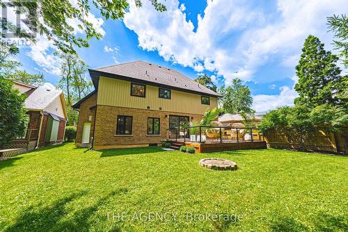 533 Woodland Avenue, Burlington (Brant), ON - Outdoor With Backyard With Exterior