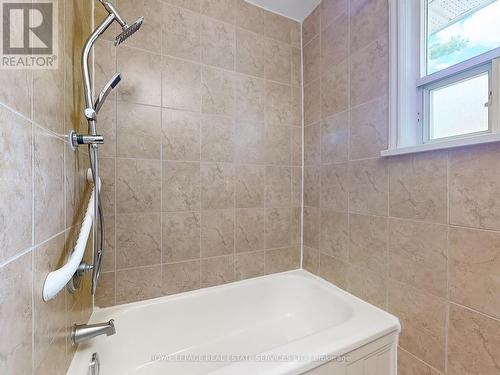 534 Pinegrove Road, Oakville (Bronte East), ON - Indoor Photo Showing Bathroom