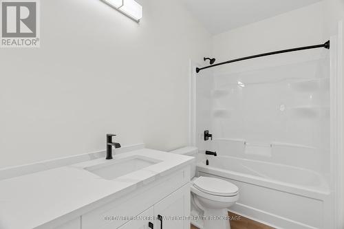 171 Greene Street, South Huron (Exeter), ON - Indoor Photo Showing Bathroom