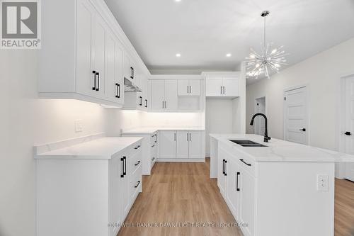 171 Greene Street, South Huron (Exeter), ON - Indoor Photo Showing Kitchen With Double Sink With Upgraded Kitchen