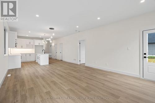 171 Greene Street, South Huron (Exeter), ON - Indoor Photo Showing Kitchen