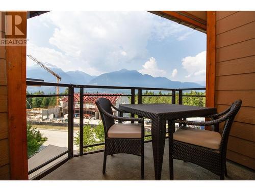 2950 Camozzi Road Unit# 1504, Revelstoke, BC - Outdoor With Exterior