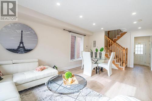 41 Lathbury Street, Brampton, ON - Indoor Photo Showing Living Room