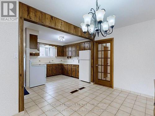 34 Camperdown Avenue, Toronto (Kingsview Village-The Westway), ON - Indoor Photo Showing Kitchen