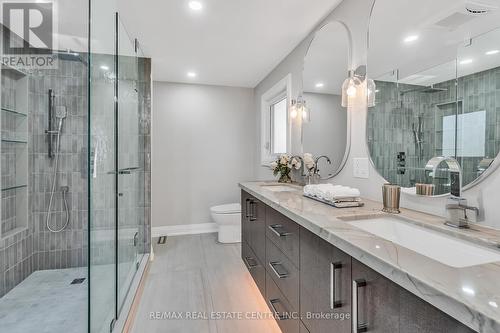 902 Kowal Drive, Mississauga (Lorne Park), ON - Indoor Photo Showing Bathroom