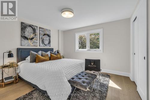 902 Kowal Drive, Mississauga (Lorne Park), ON - Indoor Photo Showing Bedroom