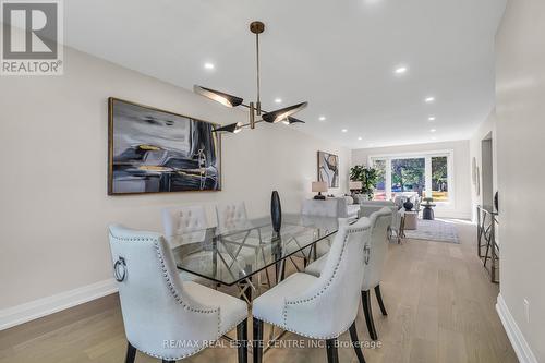 902 Kowal Drive, Mississauga (Lorne Park), ON - Indoor Photo Showing Dining Room