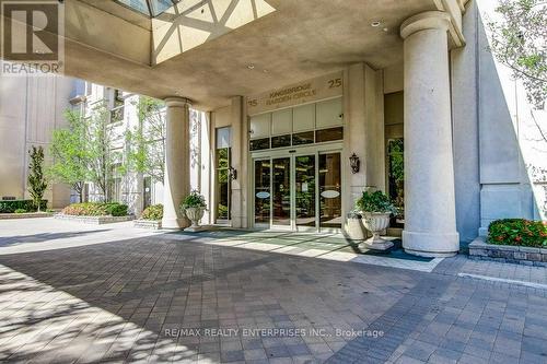 1824 - 25 Kingsbridge Garden Circle, Mississauga (Hurontario), ON - Outdoor