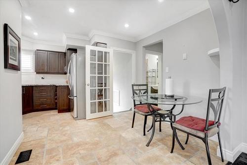 112 Sunrise Drive, Hamilton, ON - Indoor Photo Showing Dining Room