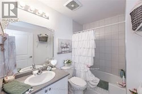 103 - 81 Robinson Street, Hamilton (Durand), ON - Indoor Photo Showing Bathroom