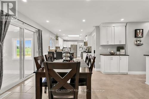 3191 Kirk Road, Hamilton, ON - Indoor Photo Showing Dining Room