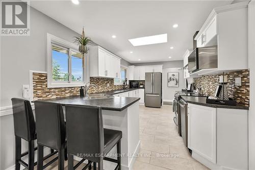 3191 Kirk Road, Hamilton, ON - Indoor Photo Showing Kitchen