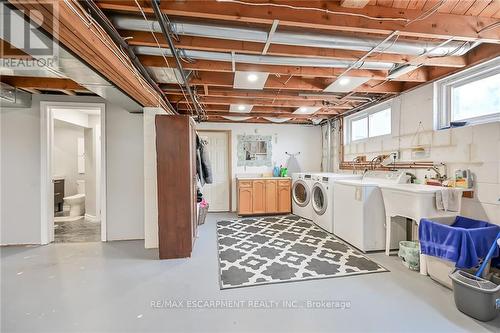 3191 Kirk Road, Hamilton, ON - Indoor Photo Showing Laundry Room