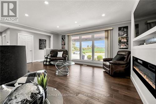 3191 Kirk Road, Hamilton, ON - Indoor Photo Showing Living Room With Fireplace